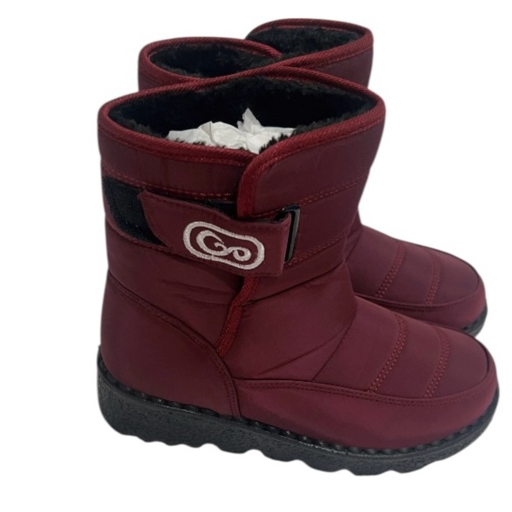 Red Winter Boots with Logo